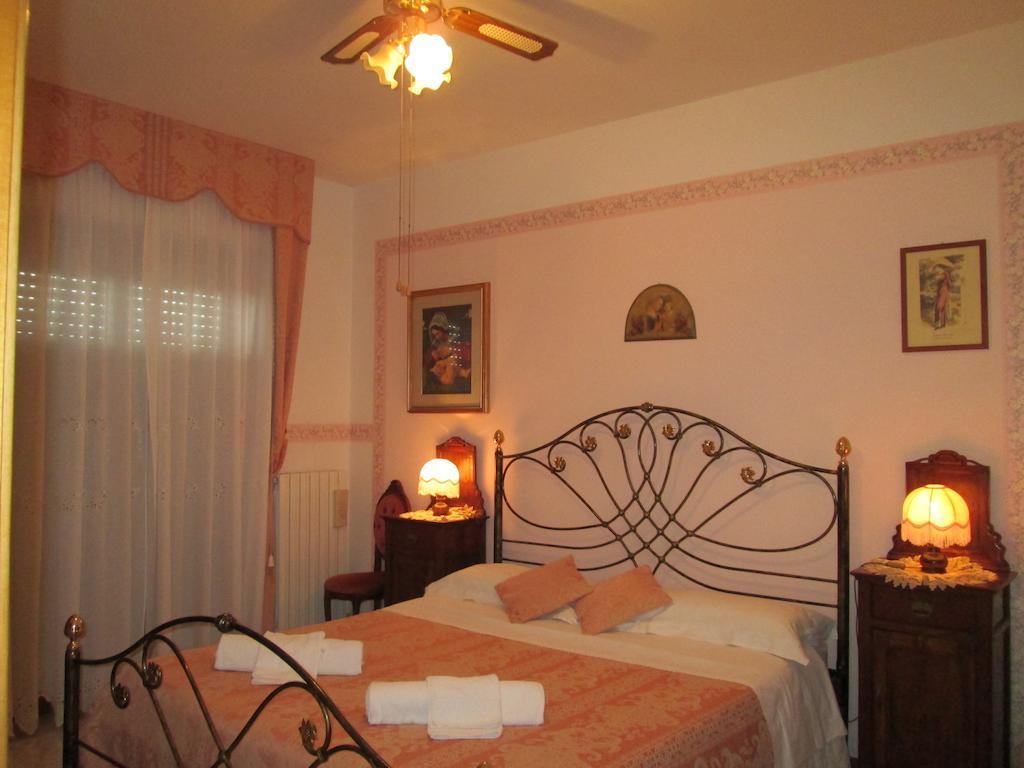 B&B Le Begonieアスコリ・ピチェーノ 部屋 写真