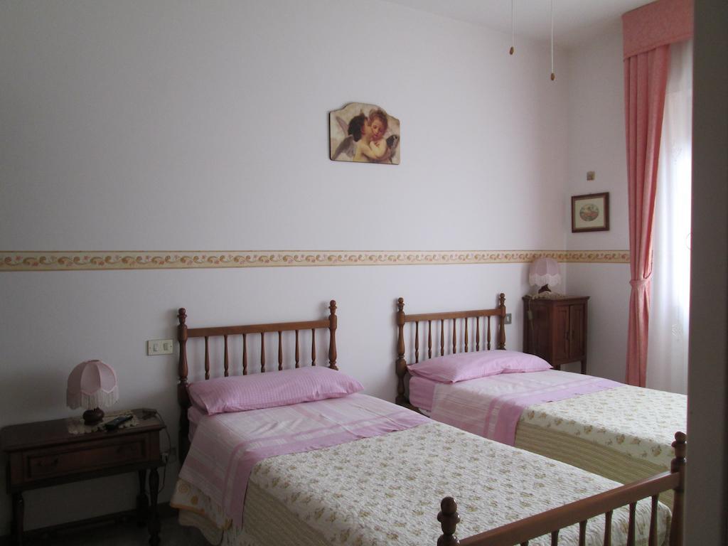 B&B Le Begonieアスコリ・ピチェーノ 部屋 写真